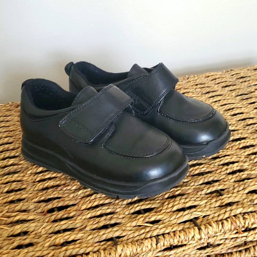 Flexzorb Smart Step Little Boy's Black Dress Shoes - 8W